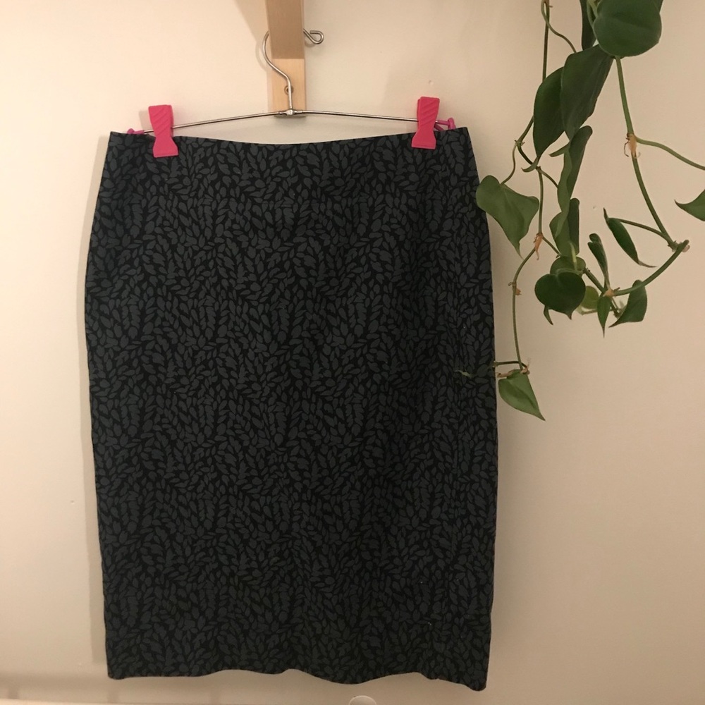 LOFT patterned pencil skirt